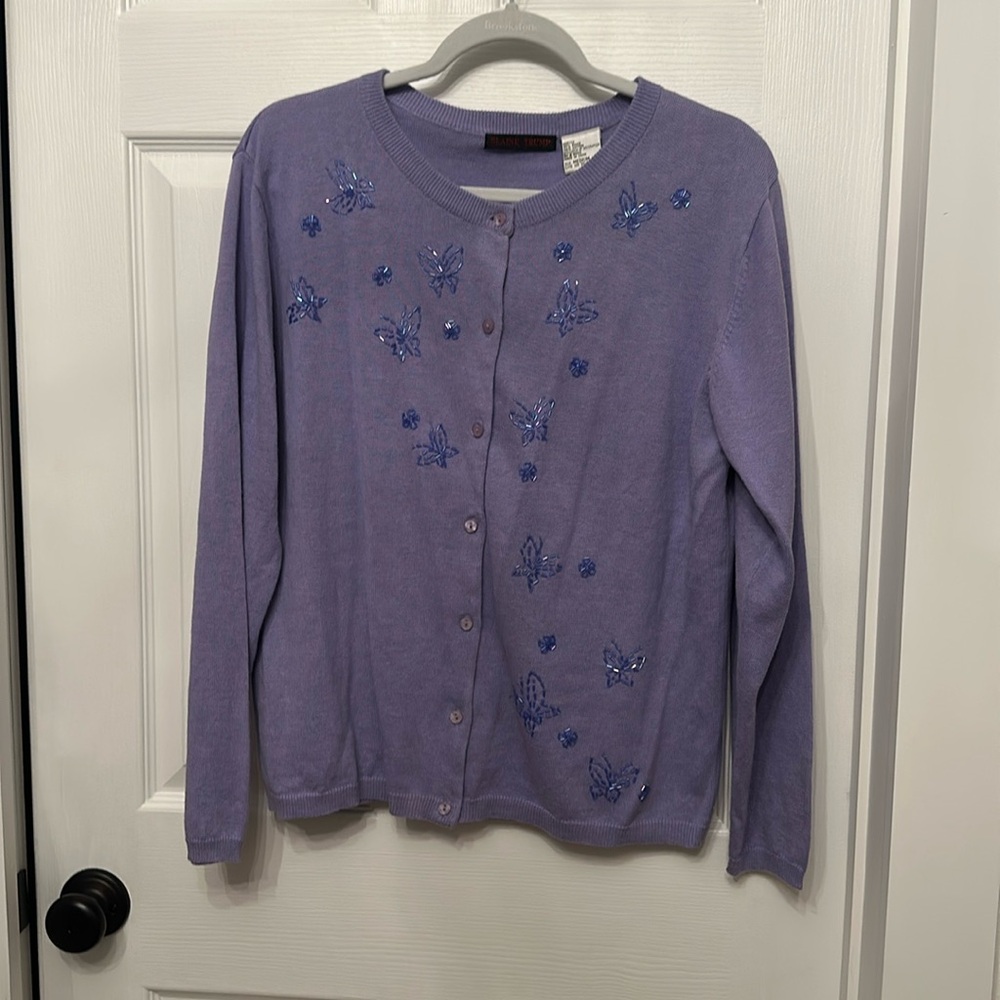 Blaine trump cardigan. Medium